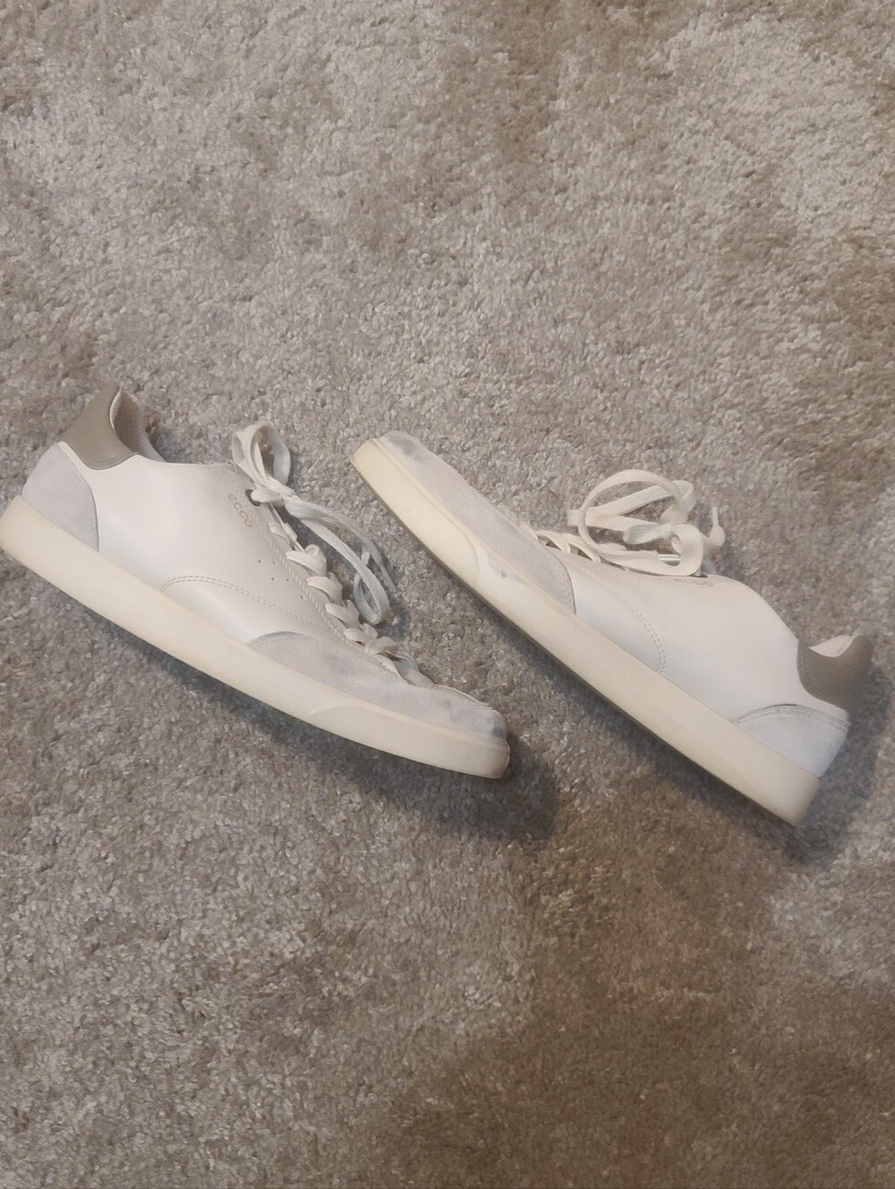 Ecco Men's White Sneakers with Light Gray Accents